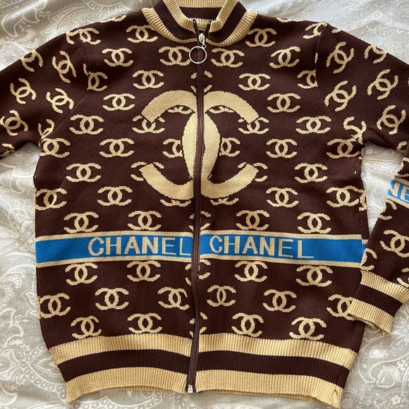 Sweaters - Non authentic Chanel sweater